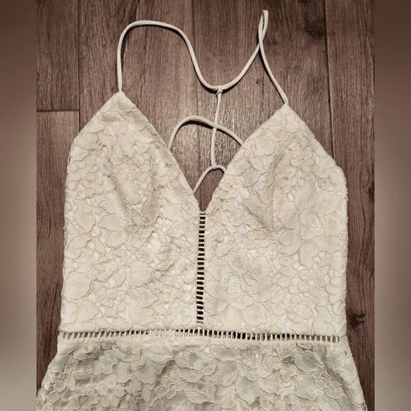 NBD x Revolve Only Yours Lace Mini Asymmetrical Dress Cream Size S - Picture 5 of 9